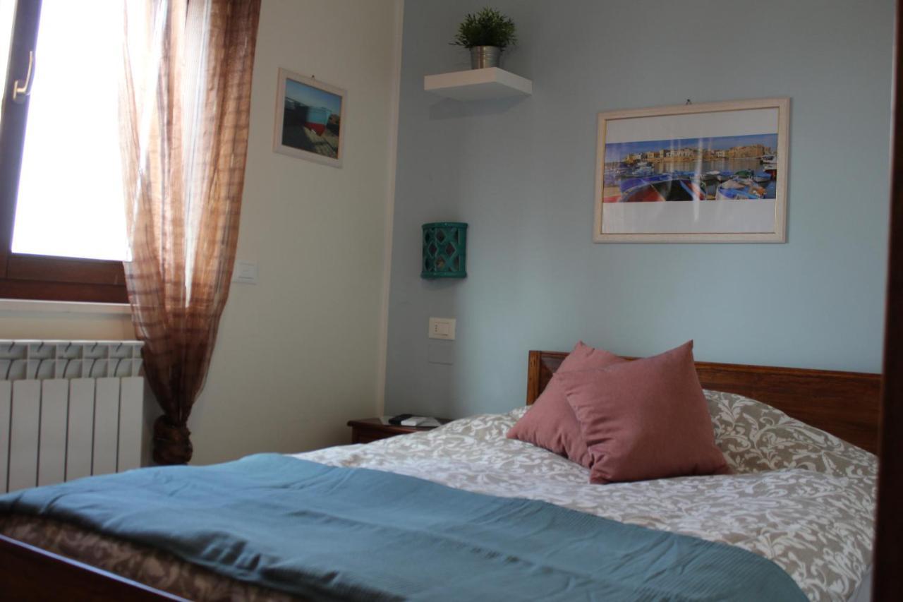 プルサーノ Casa Mita Bed & Breakfast エクステリア 写真