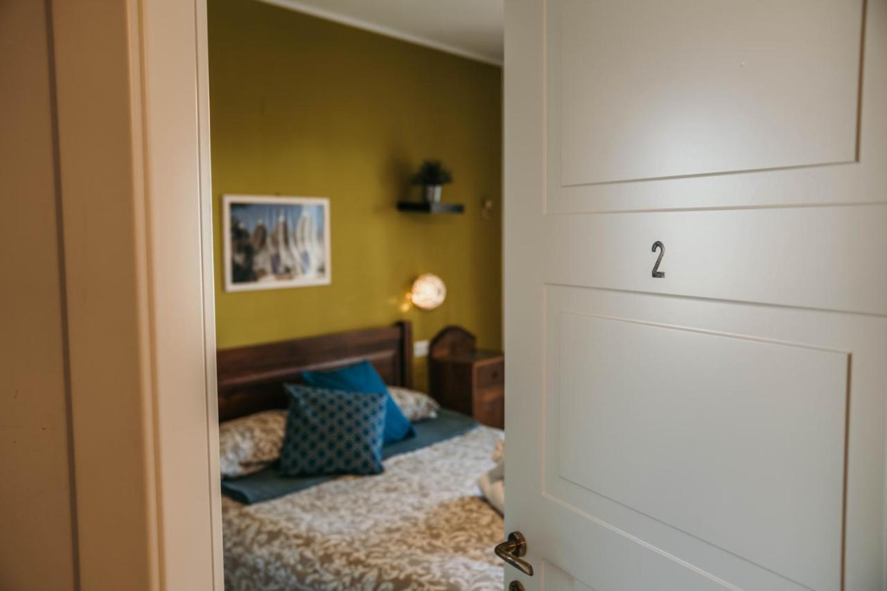 プルサーノ Casa Mita Bed & Breakfast エクステリア 写真
